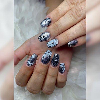 NYE glittery floral nails