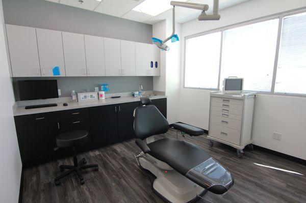 State of the art spacious and modern surgical rooms