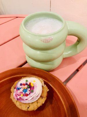 Blume latte in cloud mug, w/ gf unicorn bite  (the lipstick was mine)