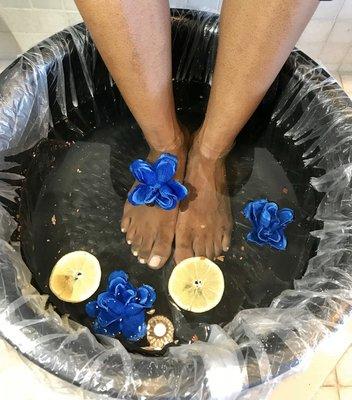 Lemon pedicure