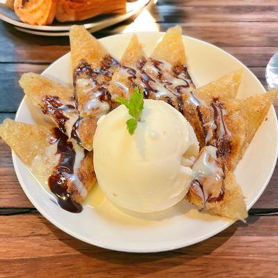 Sweet me Roti with ice cream.