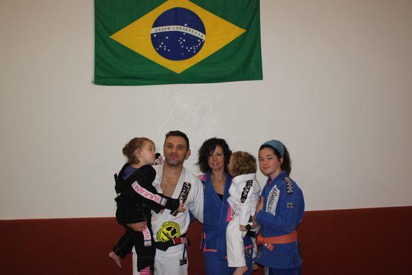 Andre Glodzinski 3rd Degree Black Belt Cia Paulista Jiu-Jitsu, born and trained Sao Paulo, Brazil; with his wife and children BJJ FAMILY