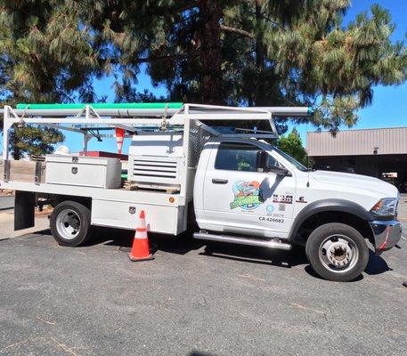 Sewer spot repair for local warehouse business