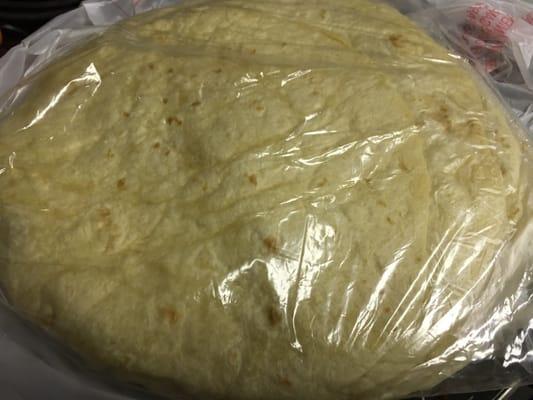 Large thick fresh flour tortillas that taste like homemade!