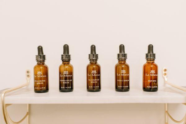 Known as "The Serum Authority", Le Mieux's serums are out of this world! Drench your skin with hydration and nutrients with these serums.