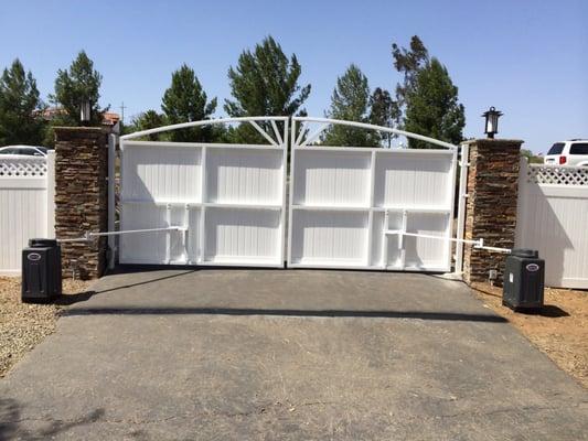 Motorized Custom Vinyl Gate (white finish) double swing