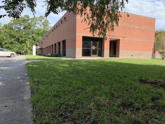 Oglethorpe post office - side view of main building