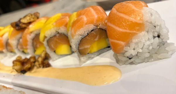 Mango salmon sushi