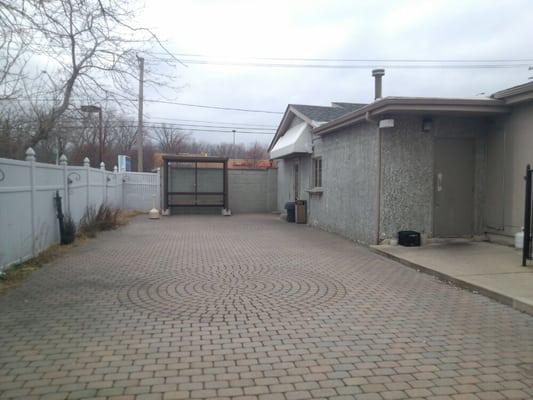 Back patio/smoke deck. Could be über fun in summer...