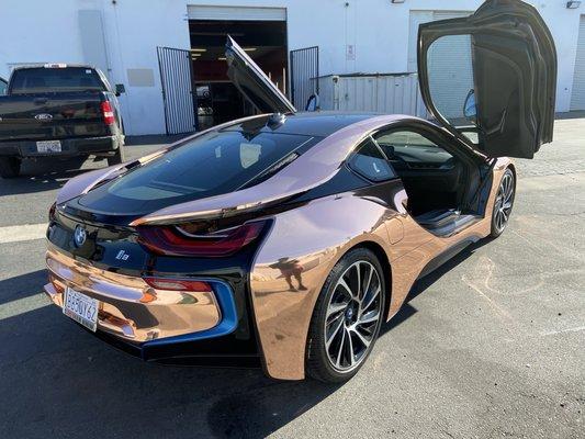 Bmw i8 wrapped in gold