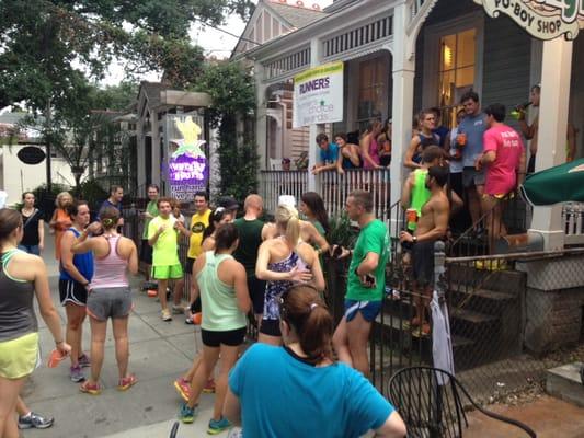 Running groups meet and run the gorgeous, shady uptown routes to Audubon Park. Check the calendar at www.varsityrunning.com