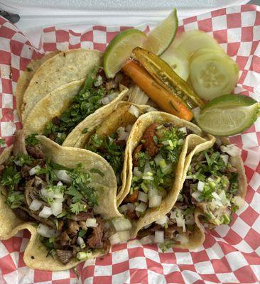 Tacos de Cabeza, Pastor, and Carnitas