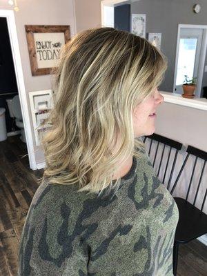 Fun summer lightness & cut for this mom of 2!