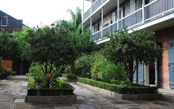 An inner courtyard in the French Quarter, where we rested on steps, while Bill told the sordid tale of Laura Locoul.