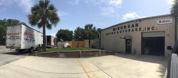 The front of our facility. It's a big day here, loading a client from storage and moving them across the country!