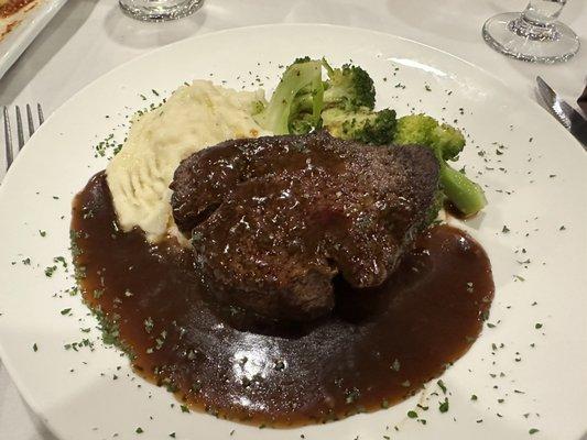 10oz Filet with mashed and broccoli. Cooked absolutely perfect.