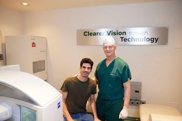 An easy, quick, and painless vision correction treatment that gives you new vision in a matter of minutes