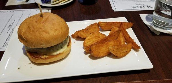 Angus burger and potato wedges (steak fries)