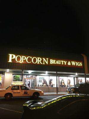 Popcorn  hair in beauty supply store