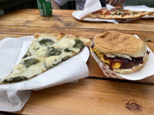 Sh!tkicker burger. Spinach pizza.