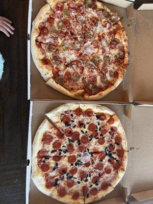 Large Meat Lovers Pizza and pepperoni/black olive