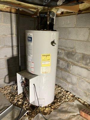 Old 40Gal powervent water heater.