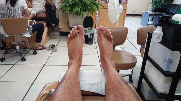 Best $20 pedicure in Seattle, amazing massage, great 35 mins in a chair!