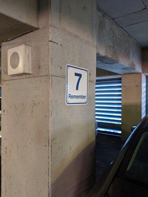 Visual aids to help you remember where you parked.