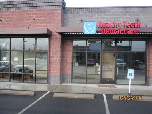 Front entrance to Healthy Teeth Dental Care