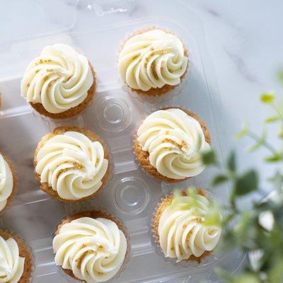 White Chocolate Buttercream Cupcakes