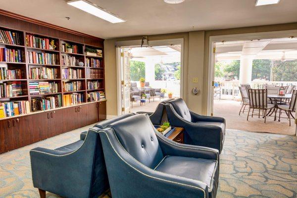 Historic Roswell Place | Assisted Living & Memory Care | Roswell, GA | Library