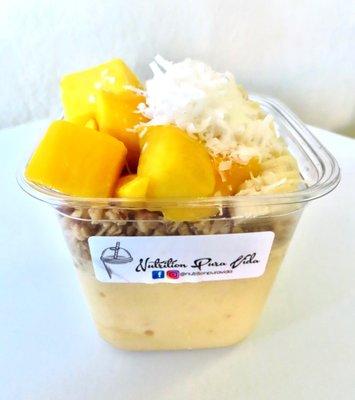 Protein  Mango Bowl
22 gr Protein 
Low Carbs 
Organic Fruits 
Organic Granola
Flaxseed 

#nutritionpuravida