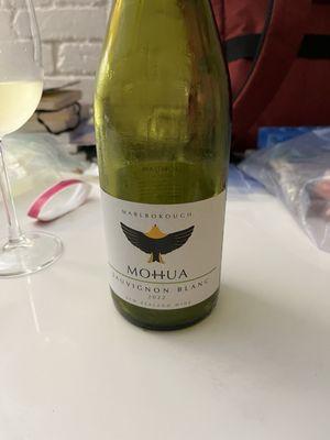 GREAT white wine: Mohua, a Sauvignon Blanc that we picked up at Batch 13.