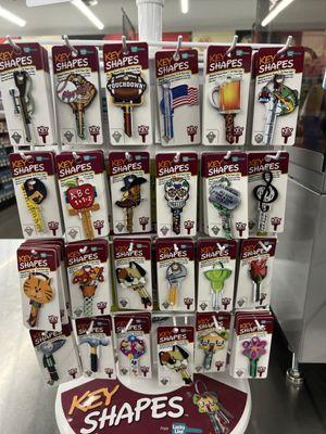 Assorted novelty keys