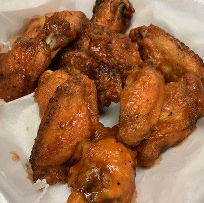 Hot wings, amazing and tasty