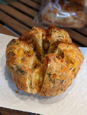 Garlic bread. Crispy... Soft... Garlicky.... Amazing.