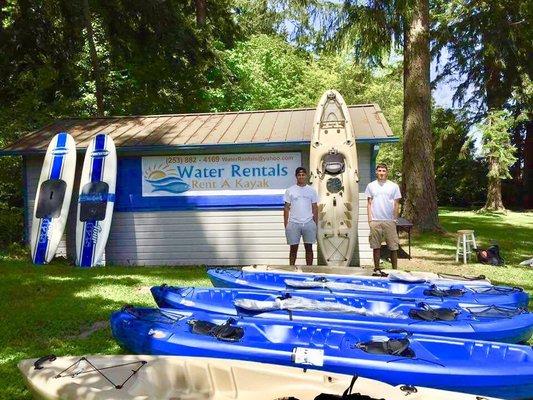 Located inside Manchester State Park on the far side of the beach area in the second picnic shelter