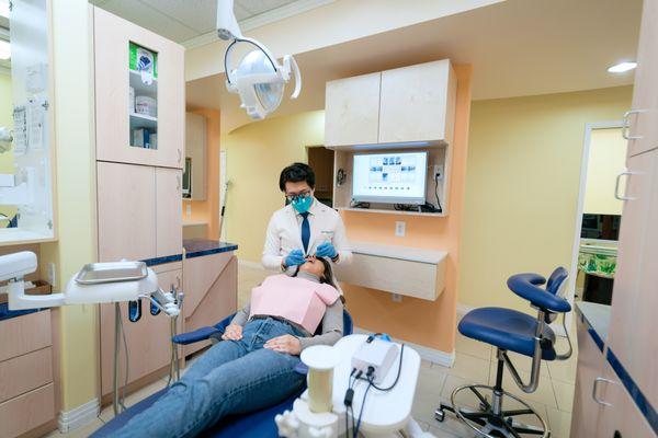 Comfortable dental chairs and wide rooms