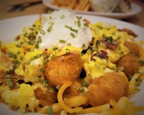 LOADED TOTS BOWL