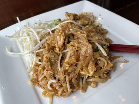 Chicken Pad Thai