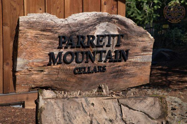 Sign in front of Parrett Mountain Cellars.