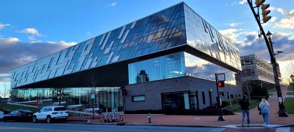 Columbus Metropolitan Library - Dublin Branch