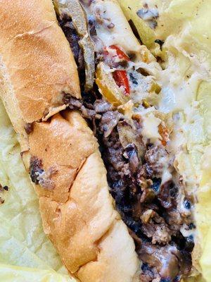 philly cheesesteak with sweet peppers & mushrooms