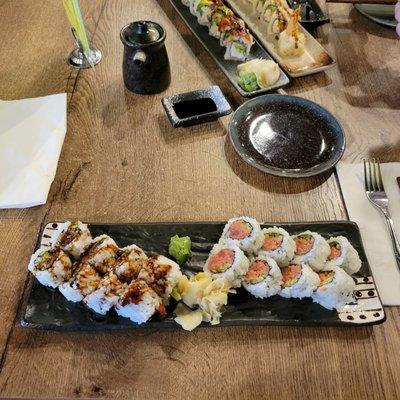 Spicy Tuna Roll & Eel Roll