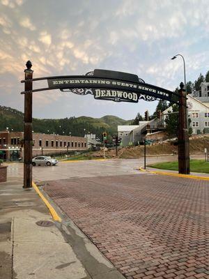 Deadwood sign