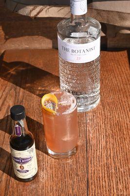 Lavender French 75- Gin, Lavender, Lemon, Prosecco