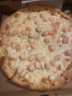 Personal pan pizza - white garlic with shrimp. It did not disappoint!