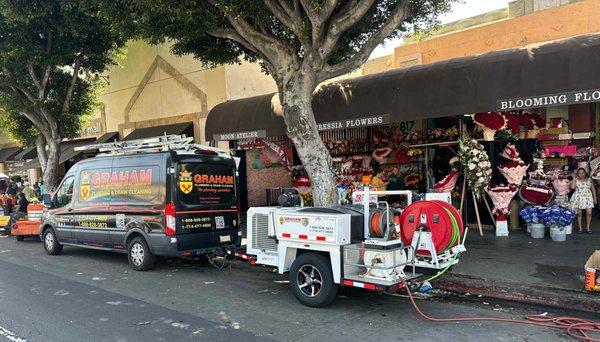 Hydro jet at customer in flower district of Los Angeles