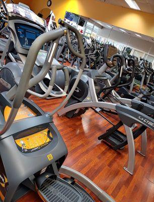 Cardio workout machines are clean and run smooth...