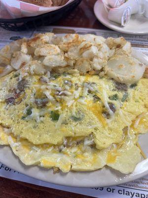 Omelette with home potatoes